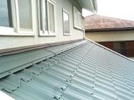 屋根材 金属瓦屋根葺き工事