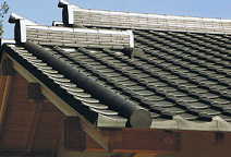 瓦棟・漆喰(しっくい)の劣化